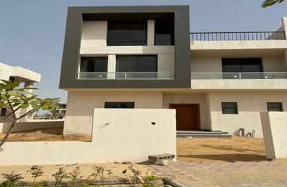 Villa - 4 Bedrooms - 3 Bathrooms for sale in Village West - Sheikh Zayed Compounds - Sheikh Zayed City - Giza