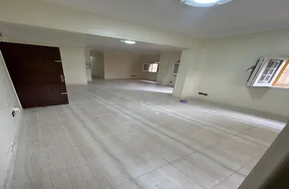 Apartment - 3 Bedrooms - 2 Bathrooms for sale in South Teseen St. - The 5th Settlement - New Cairo City - Cairo