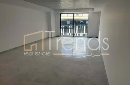 مساحات مكتبية - استوديو - 1 حمام للايجار في مركز أعمال كيرنيل - شارع التسعين الشمالي - التجمع الخامس - مدينة القاهرة الجديدة - القاهرة