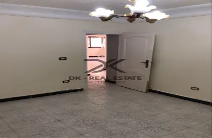 شقة - 2 غرف نوم - 1 حمام للبيع في سموحة - حي شرق - الاسكندرية