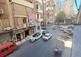 شقة - 5 غرف نوم - 2 حمامات for للبيع in حي الجمرك - الاسكندرية