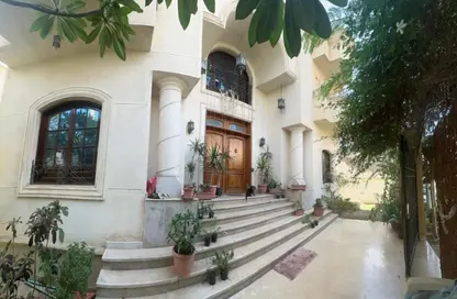 Villa - 7+ Bedrooms - 7 Bathrooms for sale in Yasmine District - 14th District - Sheikh Zayed City - Giza