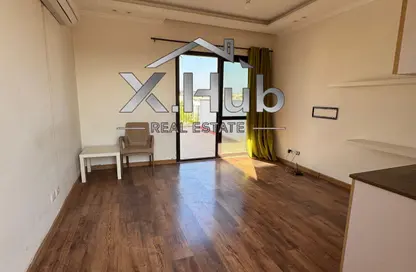 سطح - 1 حمام للايجار في ذا كورت ياردز - كمبوندات الشيخ زايد - الشيخ زايد - الجيزة