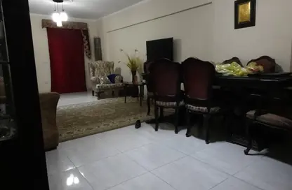 Apartment - 3 Bedrooms - 2 Bathrooms for sale in Souk Zahraa Al Maadi St. - Zahraa El Maadi - Hay El Maadi - Cairo