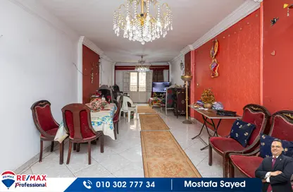 Apartment - 3 Bedrooms - 1 Bathroom for sale in Al Geish Road - Camp Chezar - Hay Wasat - Alexandria