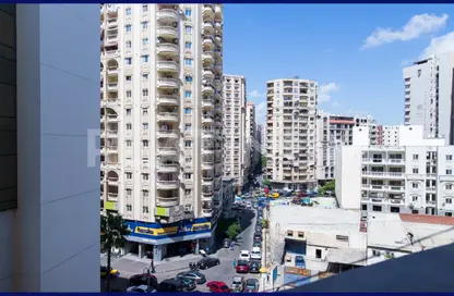 Apartment - 3 Bedrooms - 2 Bathrooms for sale in Kamal Eldin Salah St. - Smouha - Hay Sharq - Alexandria