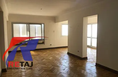 Apartment - 2 Bedrooms - 2 Bathrooms for sale in Abdel Hay Hegazy St. - 8th Zone - Nasr City - Cairo