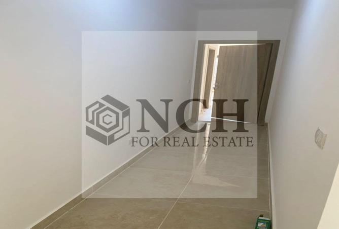 8189704 - Property Image 2