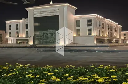 محل تجاري - استوديو - 5 حمامات للايجار في محور محمد نجيب - المستثمرين الشمالية - مدينة القاهرة الجديدة - القاهرة