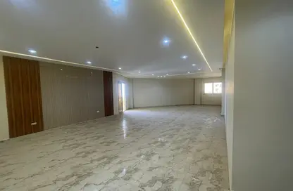 Apartment - 3 Bedrooms - 2 Bathrooms for sale in 16th District - Sheikh Zayed City - Giza
