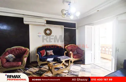 Apartment - 3 Bedrooms - 2 Bathrooms for sale in Al Nasr St. - Smouha - Hay Sharq - Alexandria