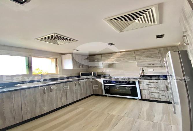 7983300 - Property Image 3