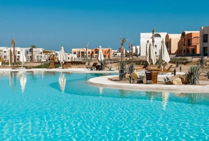 8327787 - Property Image 3