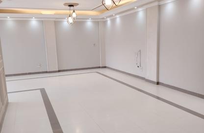Apartment - 3 Bedrooms - 2 Bathrooms for rent in Al Khamayel city - Sheikh Zayed Compounds - Sheikh Zayed City - Giza