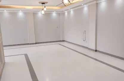Apartment - 3 Bedrooms - 2 Bathrooms for rent in Al Khamayel city - Sheikh Zayed Compounds - Sheikh Zayed City - Giza