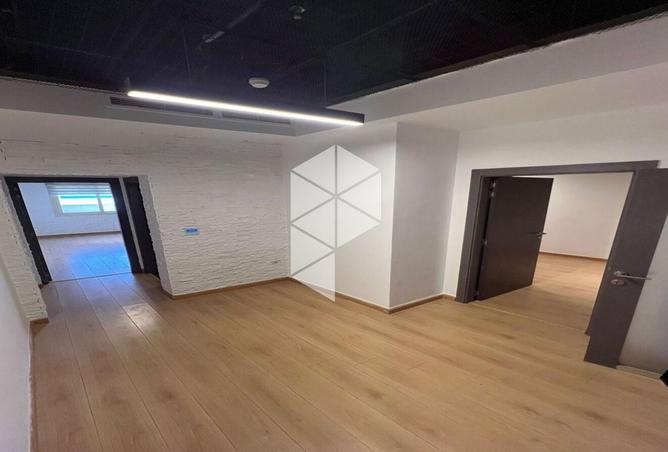 8076310 - Property Main Image