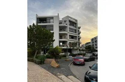 Apartment - 2 Bedrooms - 2 Bathrooms for sale in Taj City - 5th Settlement Compounds - The 5th Settlement - New Cairo City - Cairo