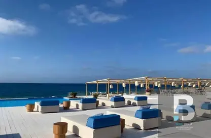 Chalet - 2 Bedrooms - 2 Bathrooms for sale in Mountain View - Ras Al Hekma - North Coast