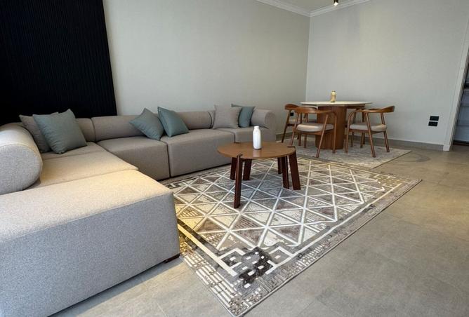 8244406 - Property Image 2