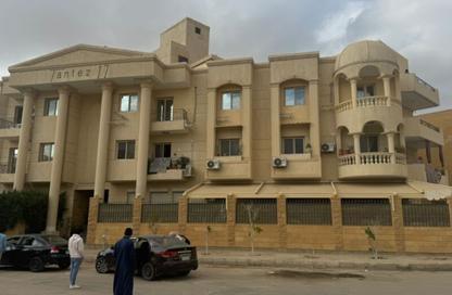 Apartment - 3 Bedrooms - 3 Bathrooms for sale in El Nady District - Shorouk City - Cairo