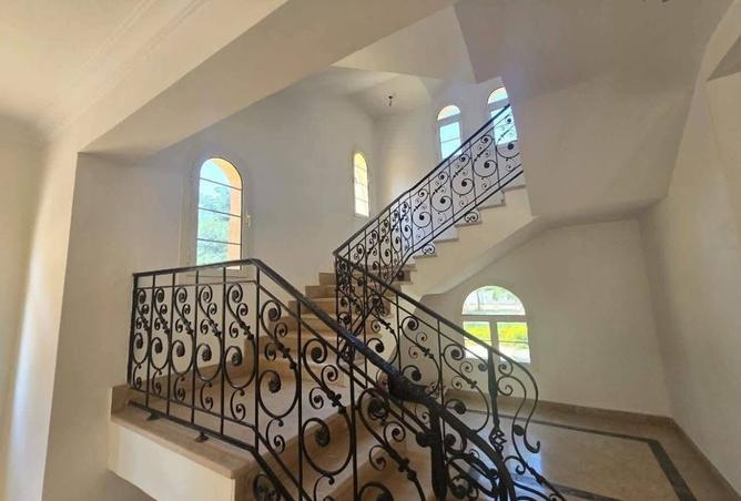 8331539 - Property Image 2