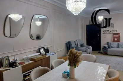 Apartment - 2 Bedrooms - 1 Bathroom for sale in 3rd Neighborhood - 9th Area - Shorouk City - Cairo