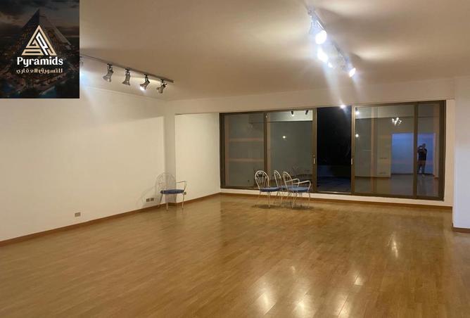 8223464 - Property Image 2