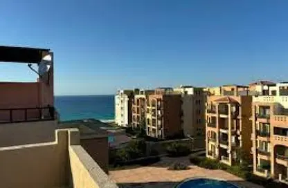 شاليه - 2 غرف نوم - 2 حمامات للبيع في إمارتس هايتس - قسم الضبعة - الساحل الشمالي