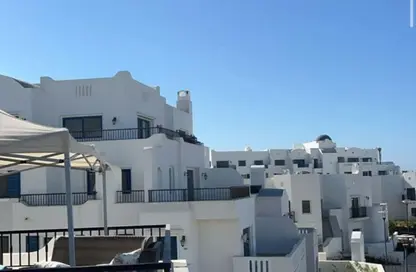 شاليه - 2 غرف نوم - 2 حمامات للبيع في مراسي - سيدي عبد الرحمن - الساحل الشمالي