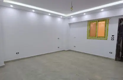 Apartment - 3 Bedrooms - 2 Bathrooms for sale in Al Mohandes Ahmed Kamal Hamdy St. - 16th District - Sheikh Zayed City - Giza