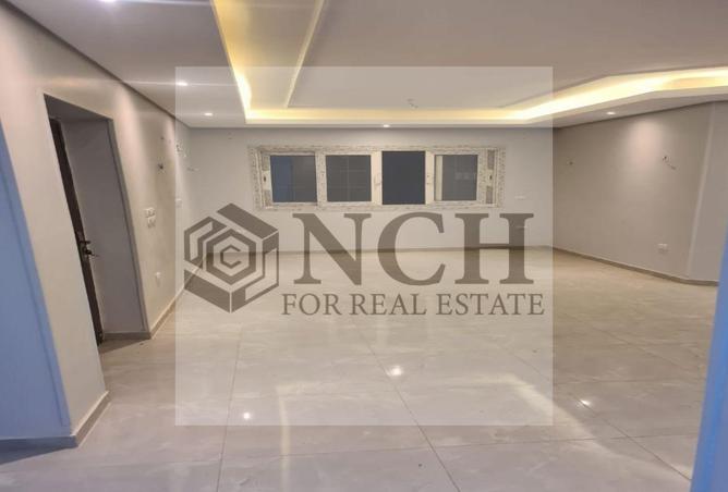 8029221 - Property Image 2