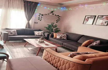 Apartment - 3 Bedrooms - 2 Bathrooms for sale in West Arabella - 5th Settlement Compounds - The 5th Settlement - New Cairo City - Cairo