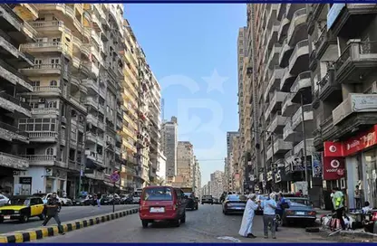 شقة - 3 غرف نوم - 2 حمامات للبيع في شارع محمود العيسوي - ميامي - حي اول المنتزة - الاسكندرية