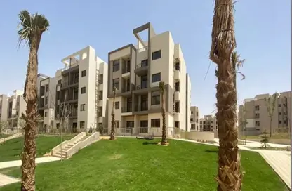 Apartment - 2 Bedrooms - 2 Bathrooms for sale in Moon Residences - Fifth Square - The 5th Settlement - New Cairo City - Cairo