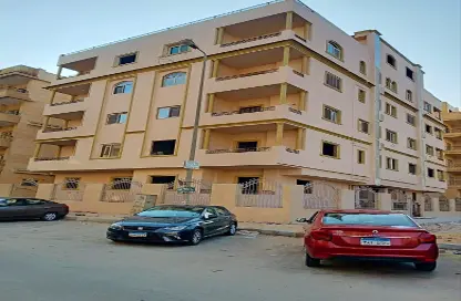 Apartment - 4 Bedrooms - 3 Bathrooms for sale in El Banafseg Apartment Buildings - El Banafseg - New Cairo City - Cairo