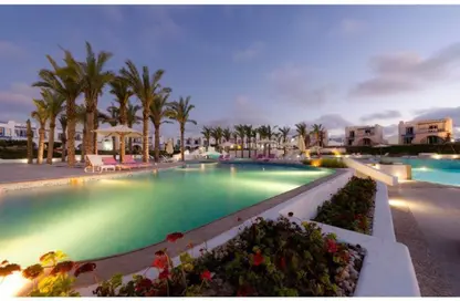 Chalet - 2 Bedrooms - 2 Bathrooms for sale in Mountain View - Ras Al Hekma - North Coast