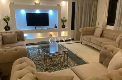 Apartment - 2 Bedrooms - 2 Bathrooms for rent in Street 200 - Degla - Hay El Maadi - Cairo