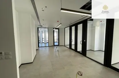 طابق كامل - استوديو - 4 حمامات للايجار في حى جنوب الاكايمية - مدينة القاهرة الجديدة - القاهرة