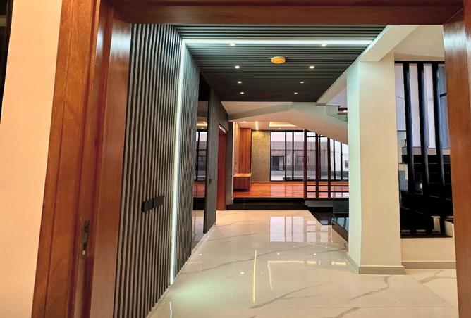 8008409 - Property Image 3