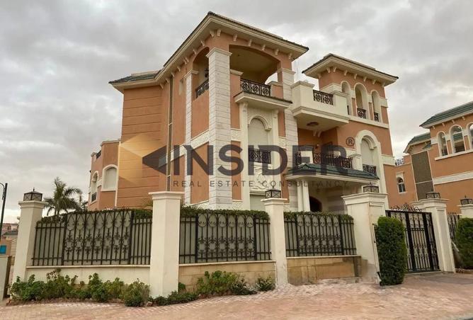8040958 - Property Image 2