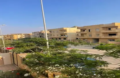 Twin House - 7+ Bedrooms - 6 Bathrooms for sale in 9th District - Sheikh Zayed City - Giza