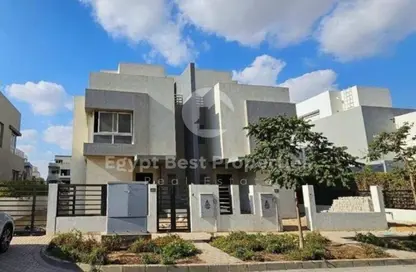 Villa - 5 Bedrooms - 6 Bathrooms for sale in Hyde Park - New Cairo City - Cairo