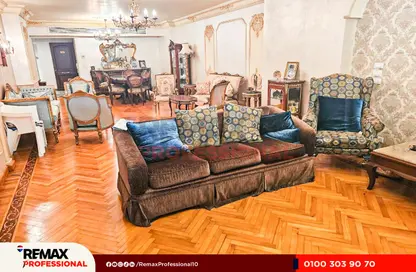 Apartment - 5 Bedrooms - 3 Bathrooms for sale in Albert Al Awal St. - Smouha - Hay Sharq - Alexandria