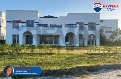 فيلا - 6 غرف نوم - 6 حمامات للبيع في ستيلا سيدي عبد الرحمن - سيدي عبد الرحمن - الساحل الشمالي