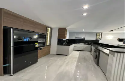 Apartment - 3 Bedrooms - 3 Bathrooms for sale in Amorada New Cairo - 5th Settlement Compounds - The 5th Settlement - New Cairo City - Cairo