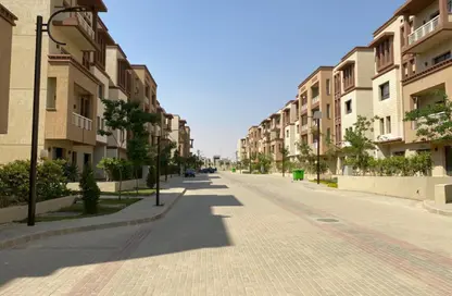 Apartment - 3 Bedrooms - 3 Bathrooms for sale in Green 5 - 6 October Compounds - 6 October City - Giza
