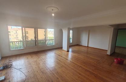 Apartment - 2 Bedrooms - 1 Bathroom for rent in Street 233 - Degla - Hay El Maadi - Cairo