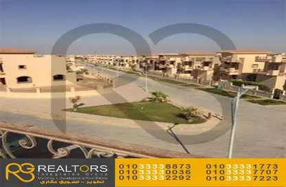 Villa - 4 Bedrooms - 4 Bathrooms for sale in Flower Resort Road - Dream Land - Al Wahat Road - 6 October City - Giza