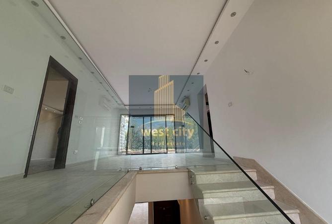 8429806 - Property Image 2