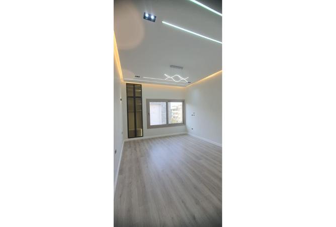 8027526 - Property Image 2